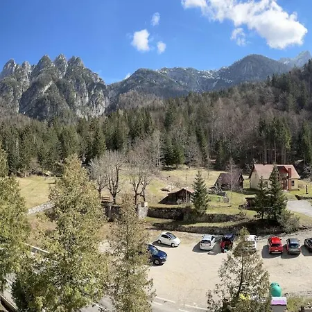 Cave شقة Cave del Predil